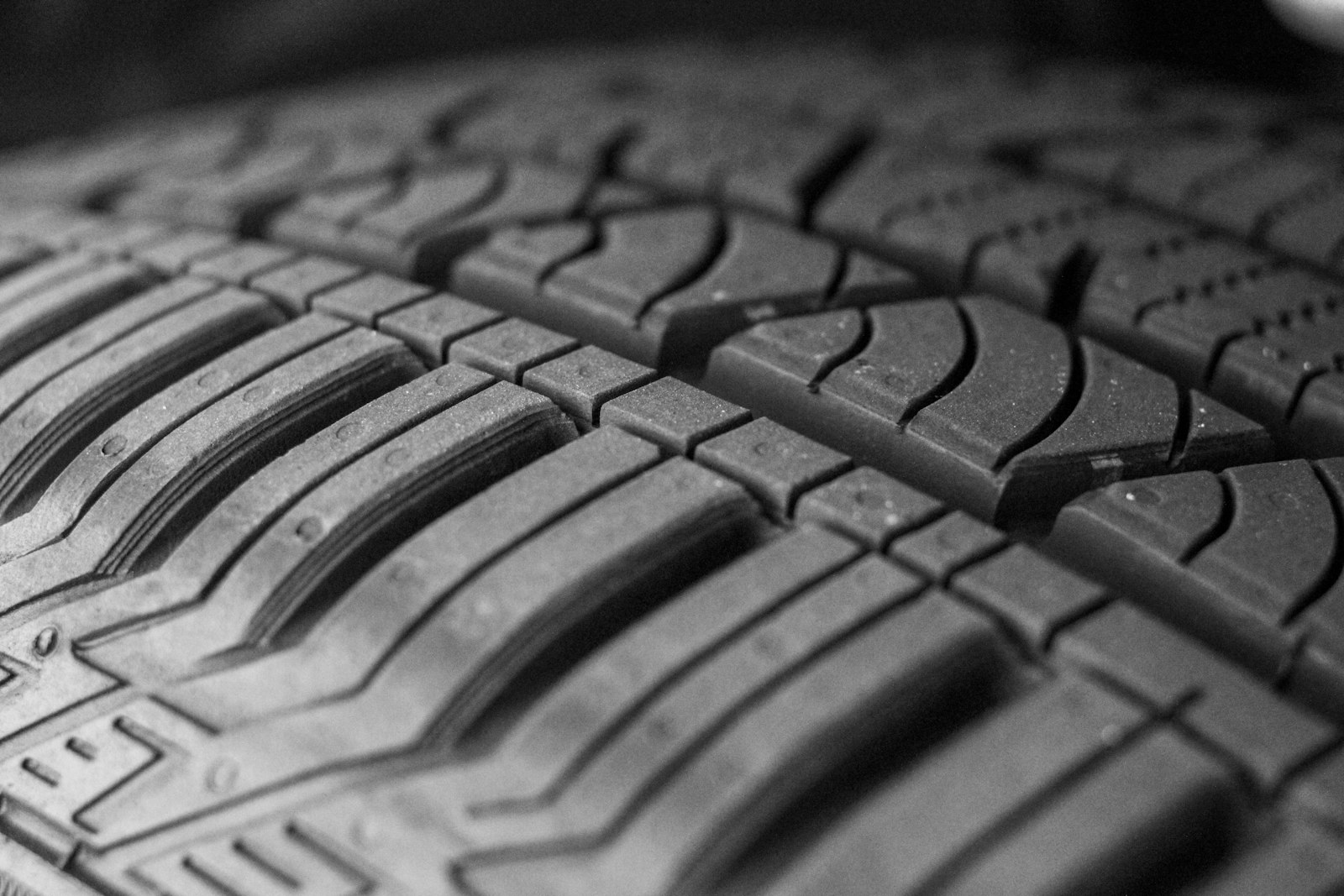 ¿Cuándo debo cambiar las llantas de mi auto?